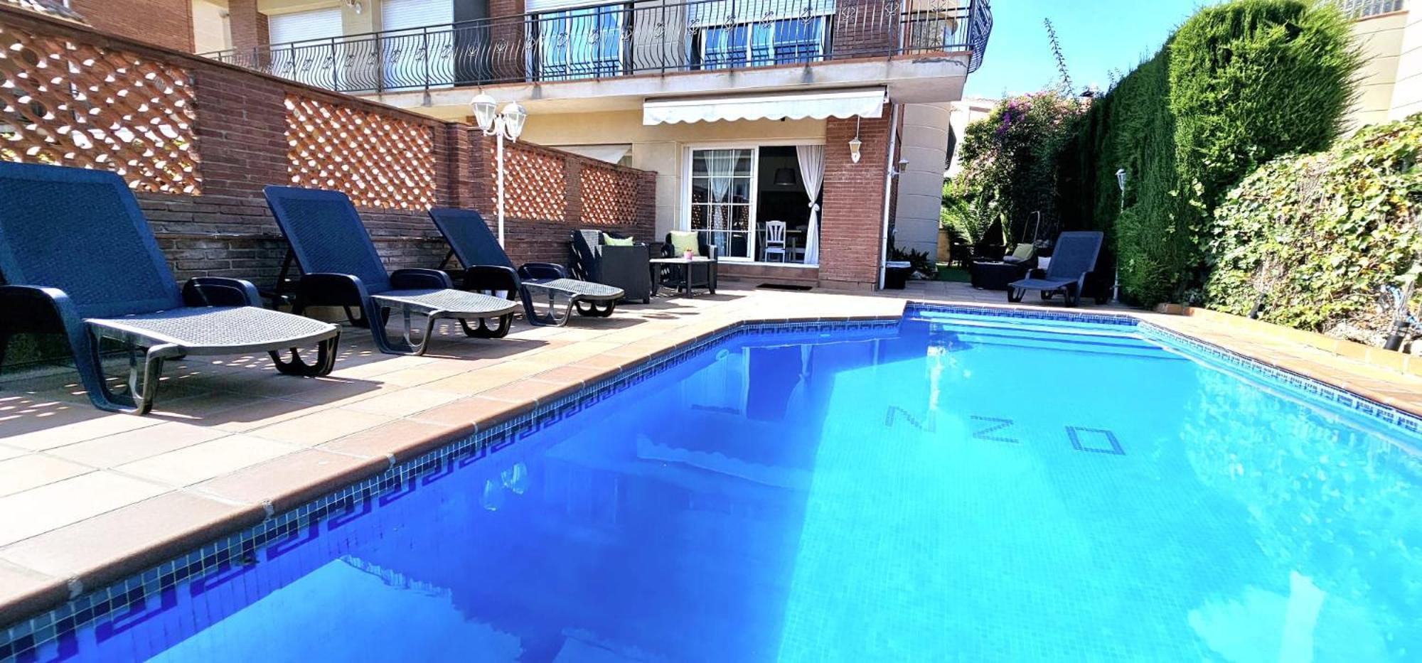 Casa Con Piscina En Costa Barcelona Holiday home *